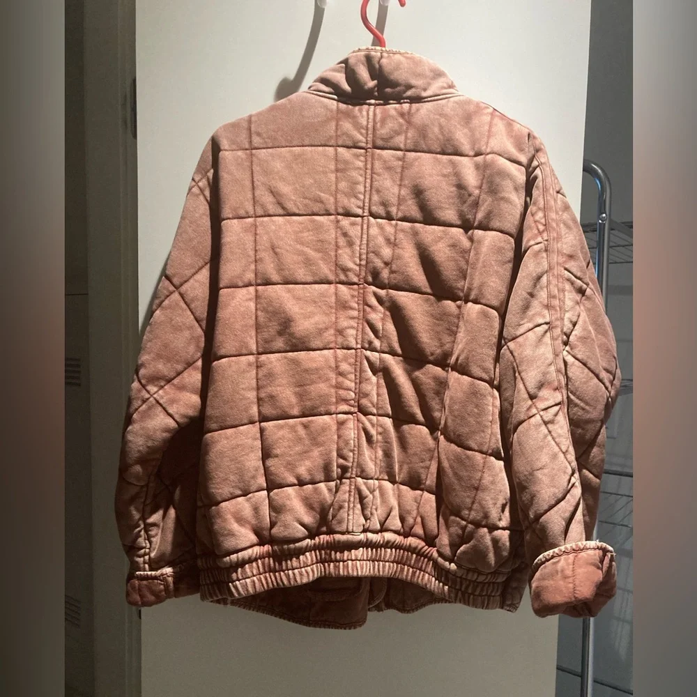 Free People Dolman Quilted Jacket in cherry coke colour - excellent condition - Picture 2 of 4